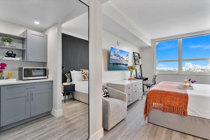 Image helper